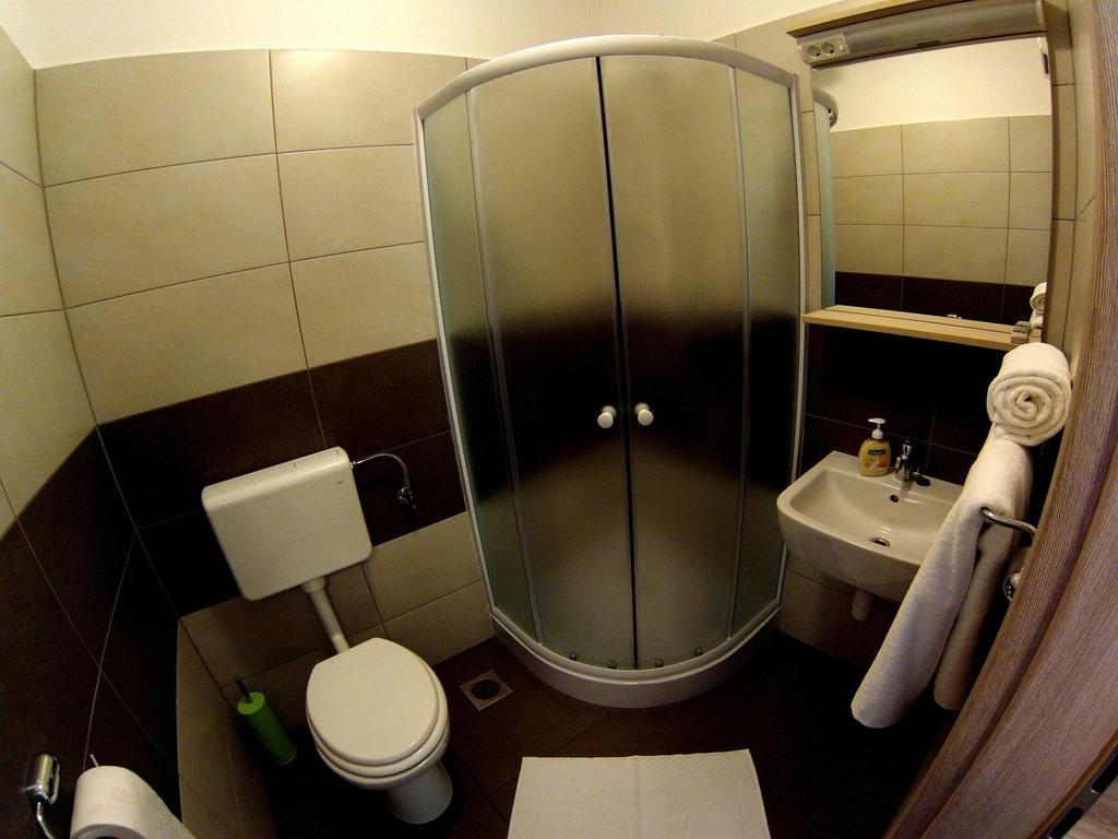 Sweet Dreams Rooms And Apartments Postojna Δωμάτιο φωτογραφία