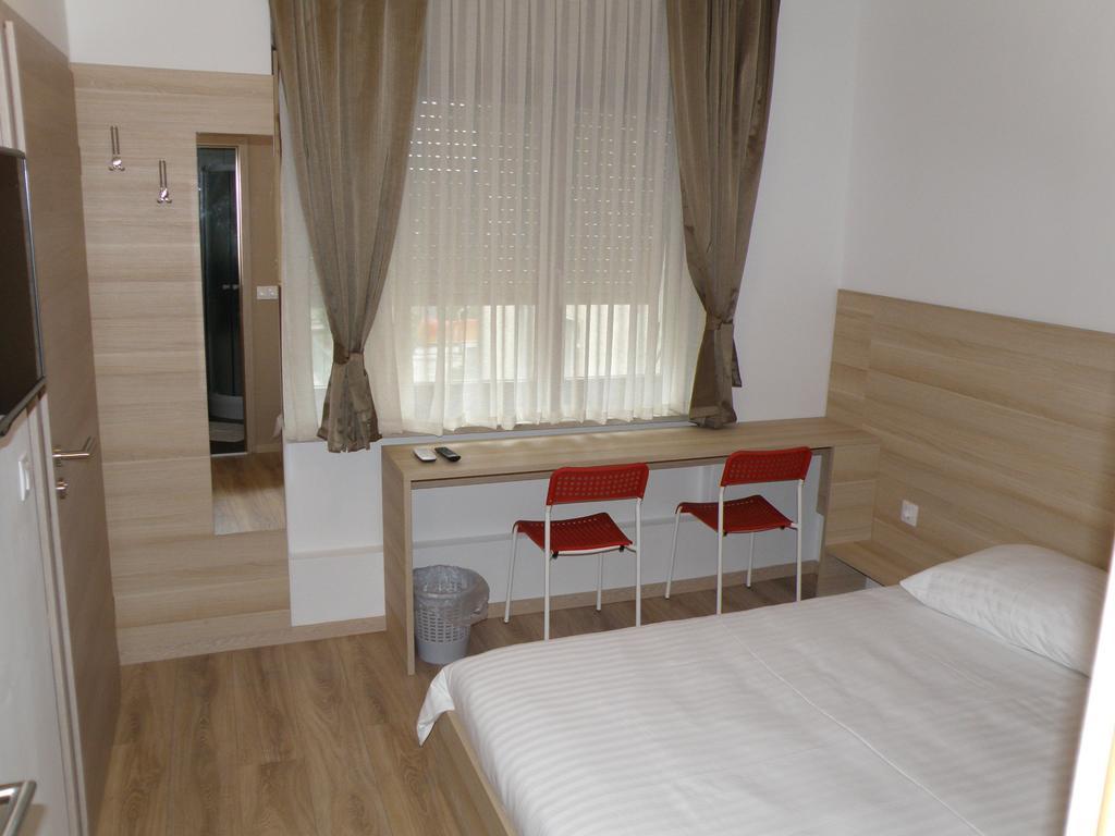 Sweet Dreams Rooms And Apartments Postojna Δωμάτιο φωτογραφία
